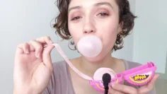 asmr chewing gum